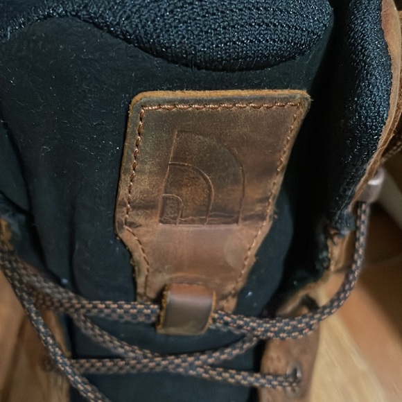 The North Face brown Men’s Vals II Mid Leather Waterproof Boots size 10.5 main image 10
